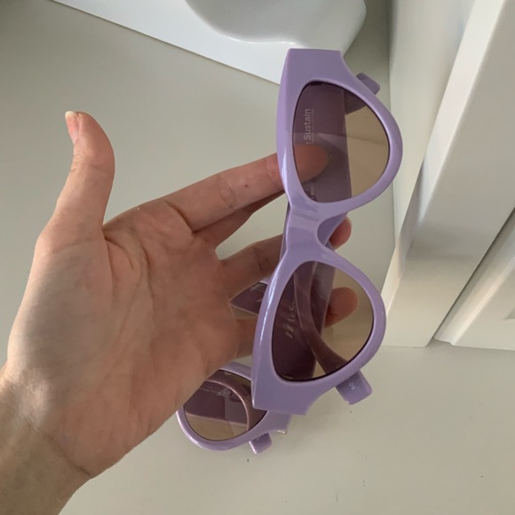LES SPECS FANPLASTICO Cat Eye Orchid Lavender Women’s Sunglasses BRAND NEW - Picture 8 of 11